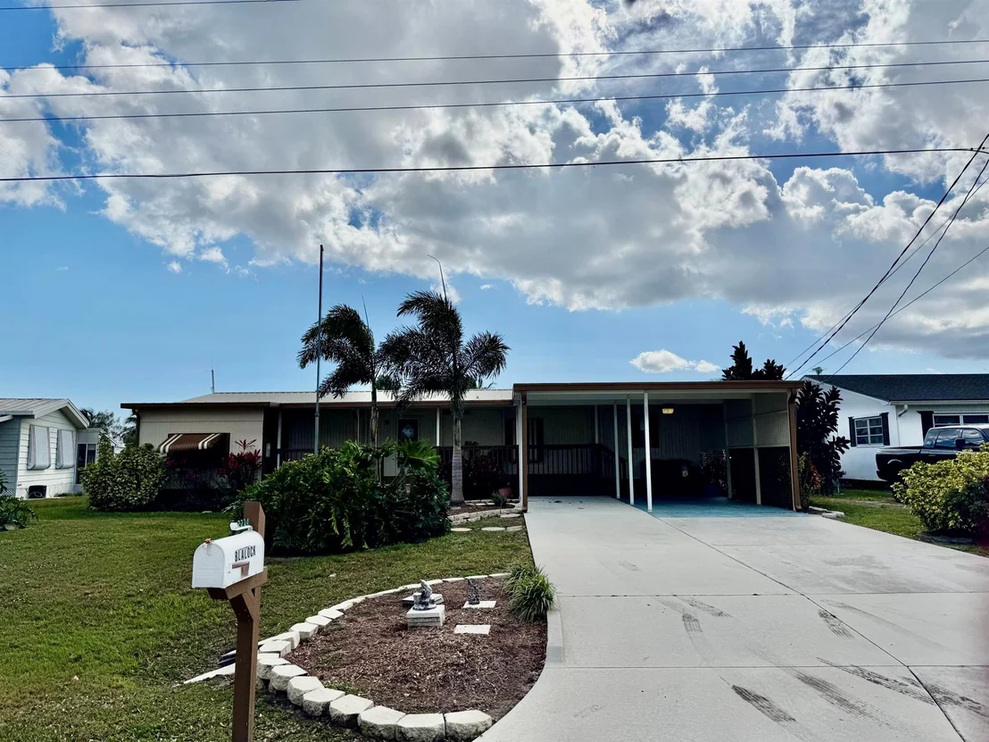 Photo of 2224 SE 34th Lane