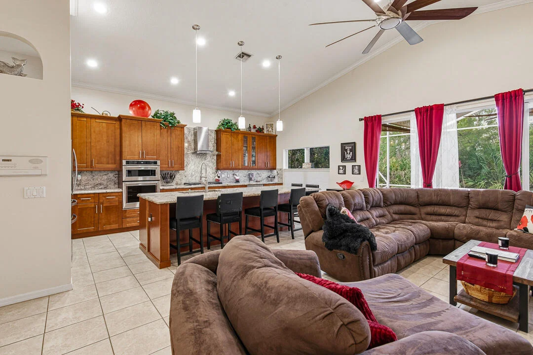Photo of 7213 SE Magellan Lane