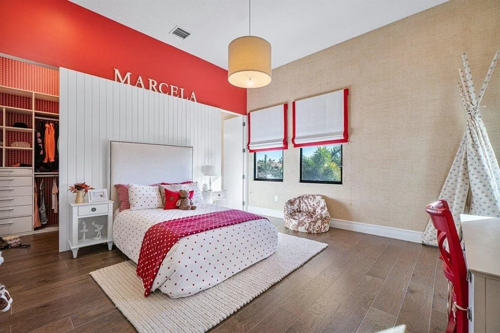 Photo of 16896 Pavilion Way