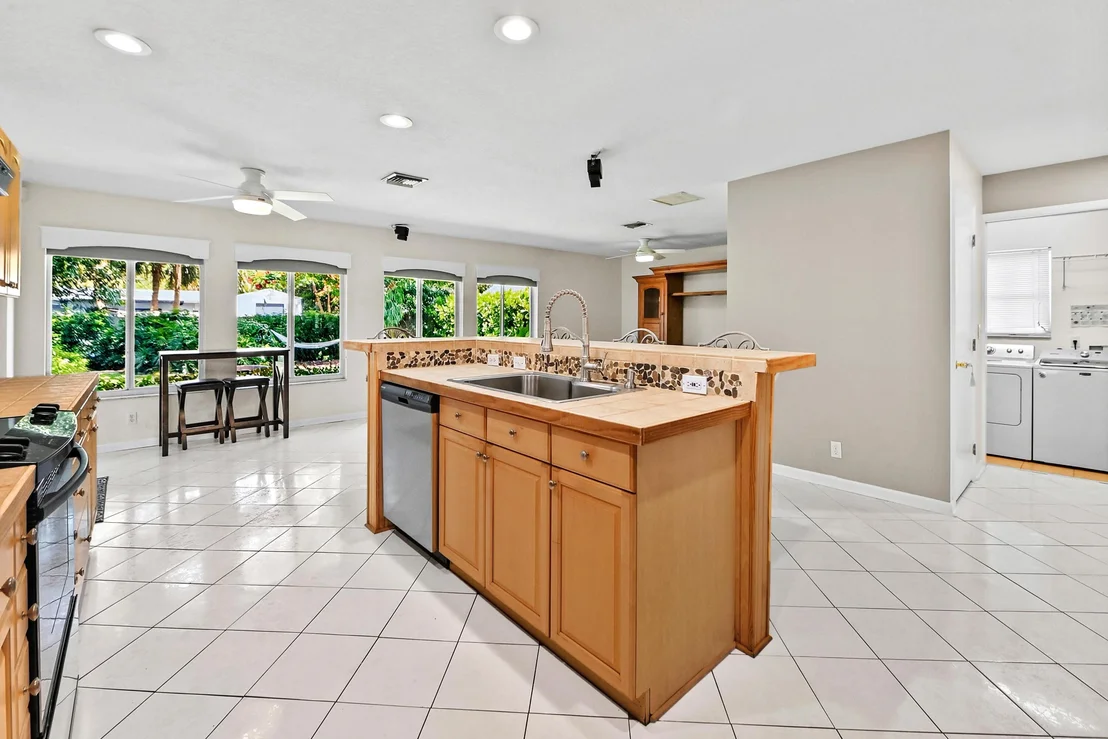 Photo of 313 Poe Drive