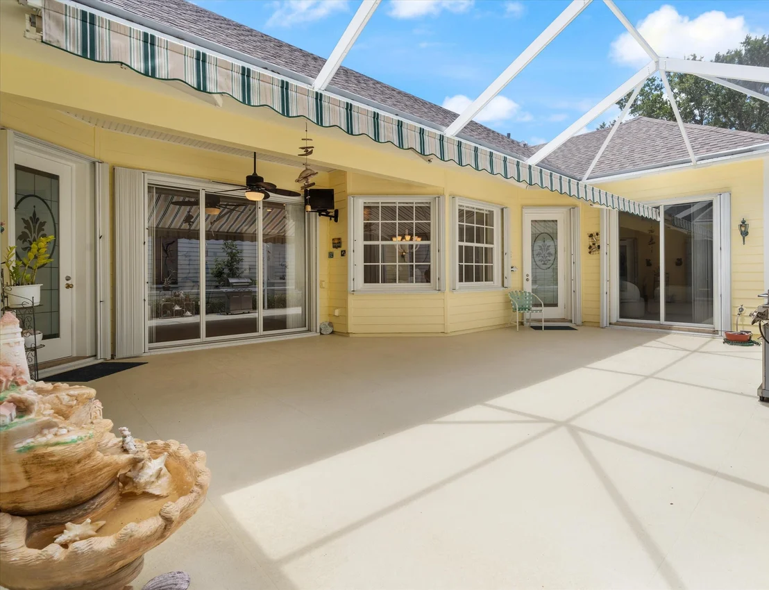 Photo of 122 Date Palm Drive