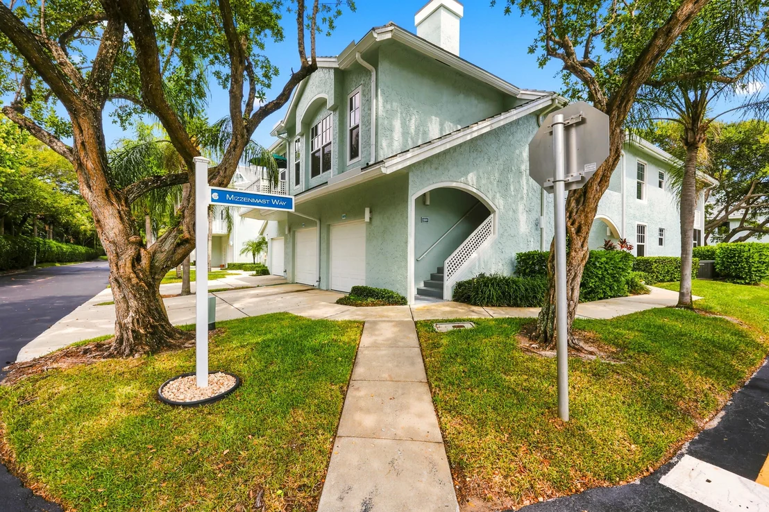 Photo of 1809 Mainsail Circle