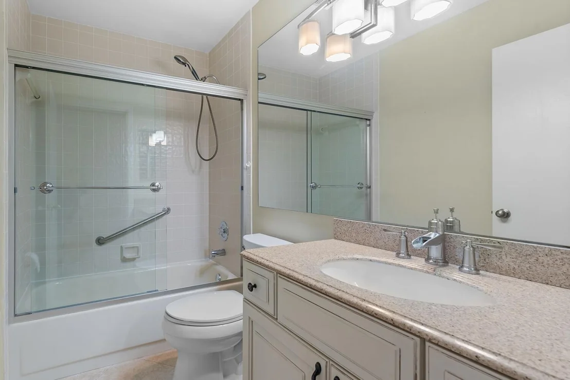 Photo of Unit D2 at 103 Half Moon Circle