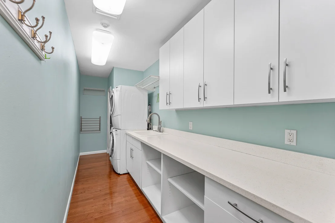 Photo of 947 Seasage Drive