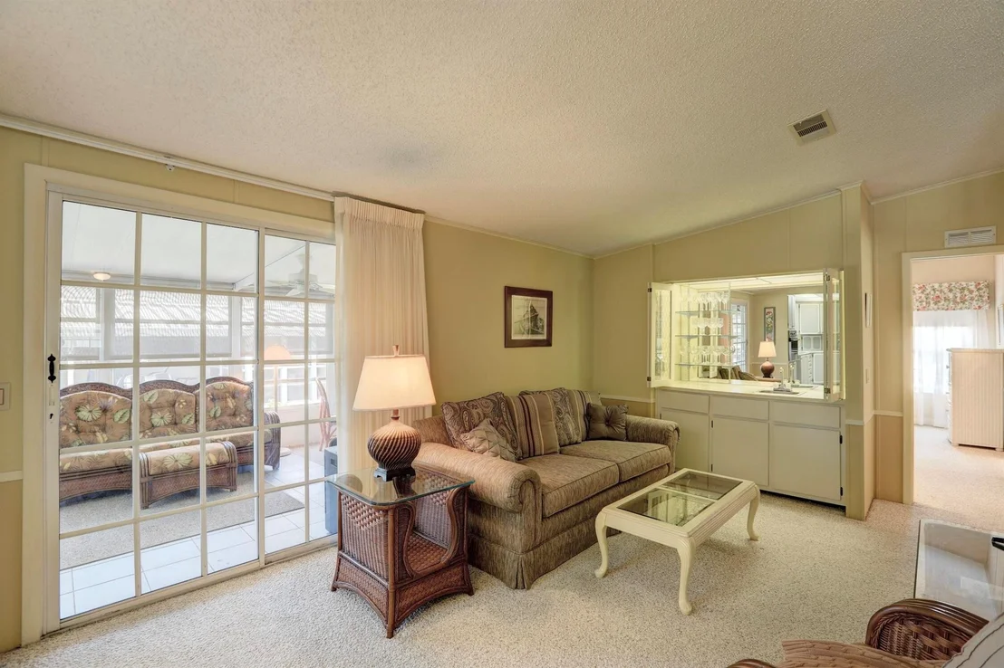 Photo of 931 Jacaranda Drive