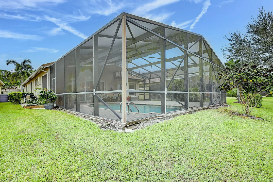 Photo of 6904 SE Twin Oaks Circle