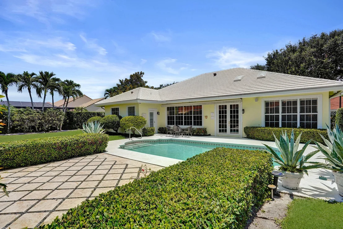 Photo of 2760 Tecumseh Drive