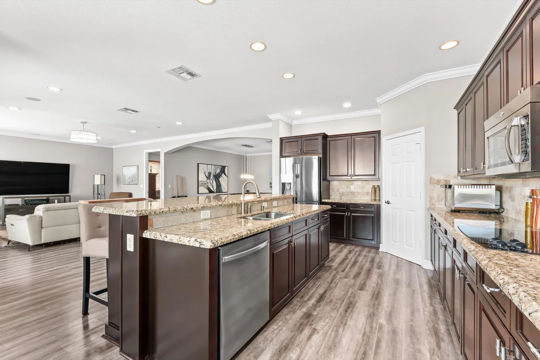 Photo of 9724 Phipps Lane