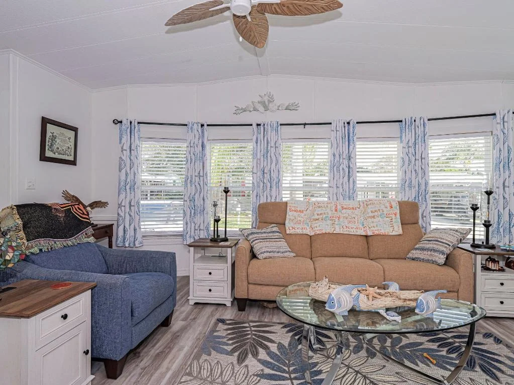 Photo of 409 Avocado Drive