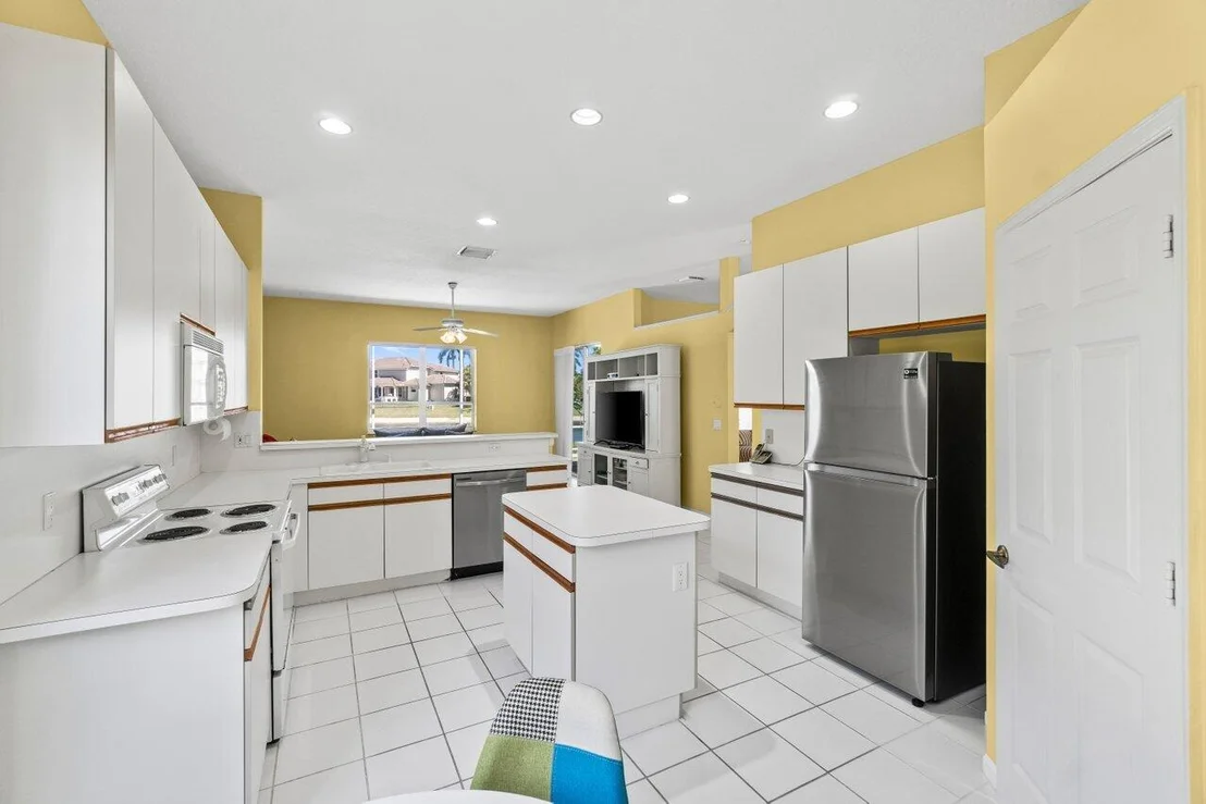 Photo of 12811 Hyland Circle