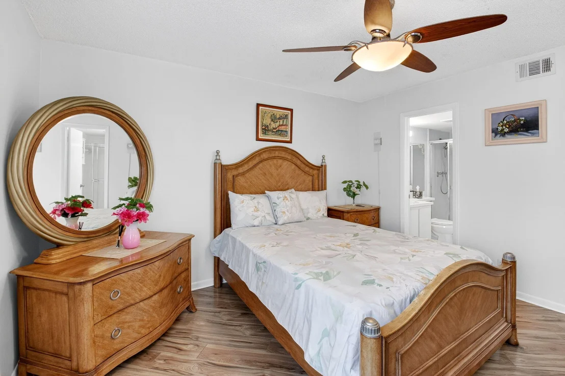 Photo of Unit C2 at 321 Knotty Pine Circle