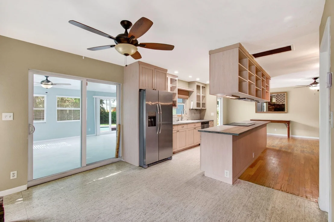 Photo of 5442 Sunrise Boulevard