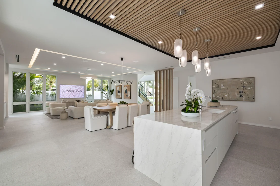 Photo of 800 Bond Way