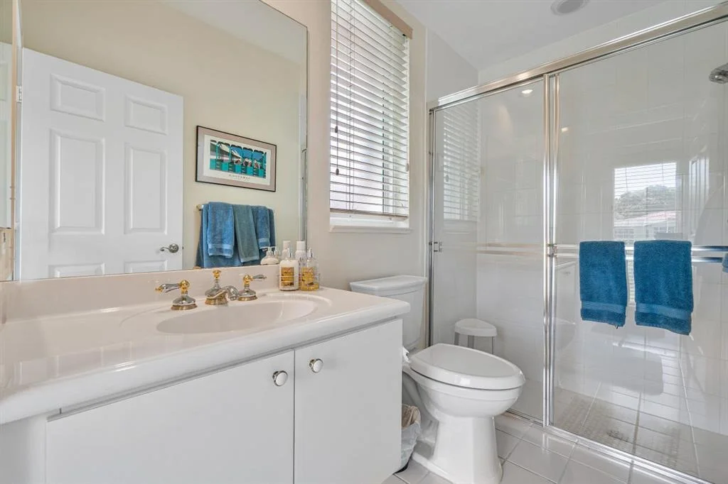 Photo of 113 N River Drive E