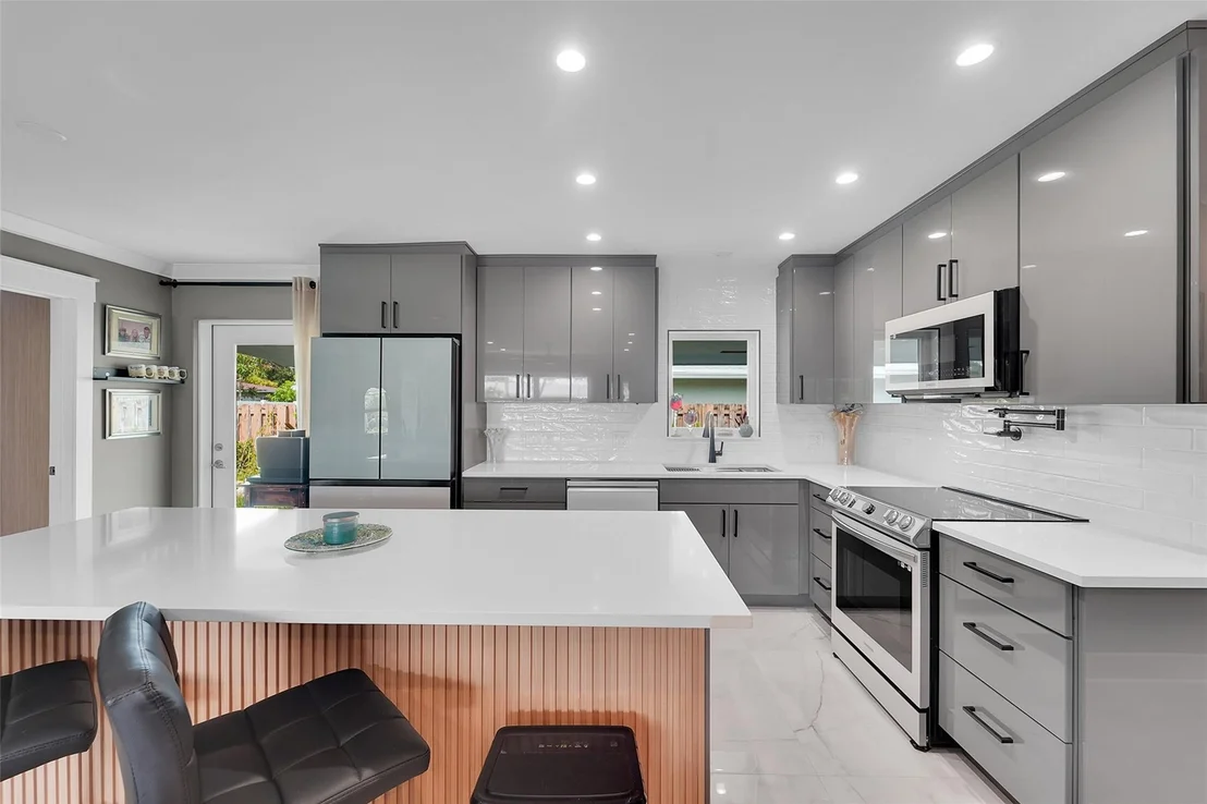 Photo of 240 SE 15th Avenue