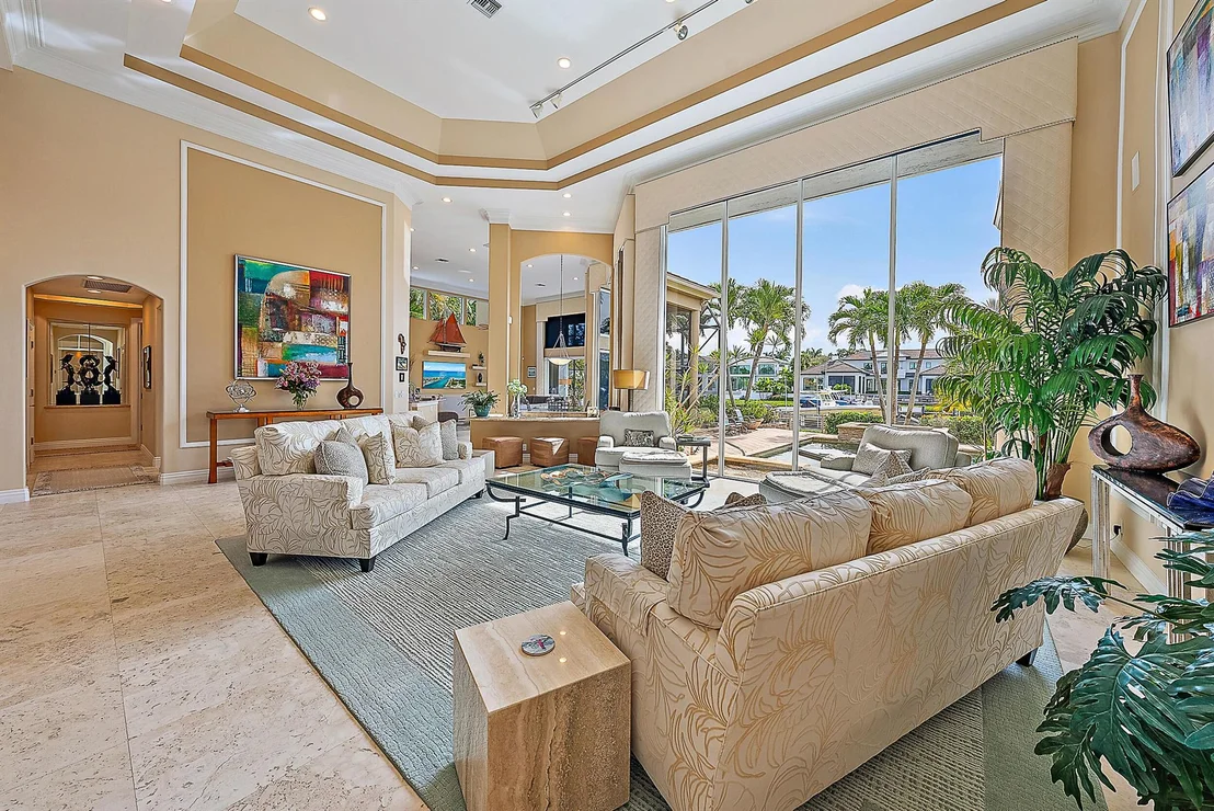 Photo of 139 Commodore Drive