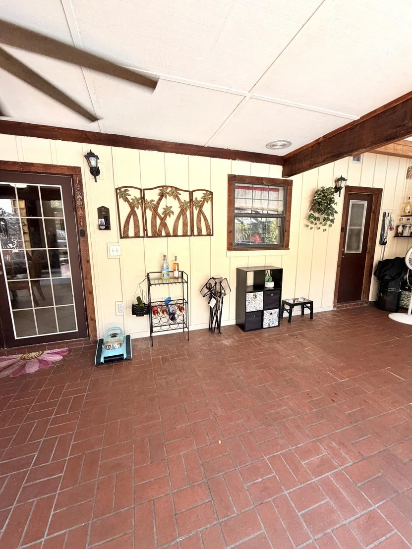 Photo of 505 SE 18th Way