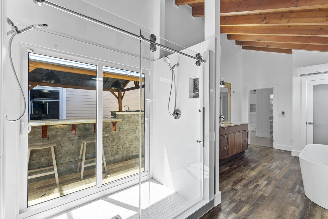 Photo of 4931 Clock Road