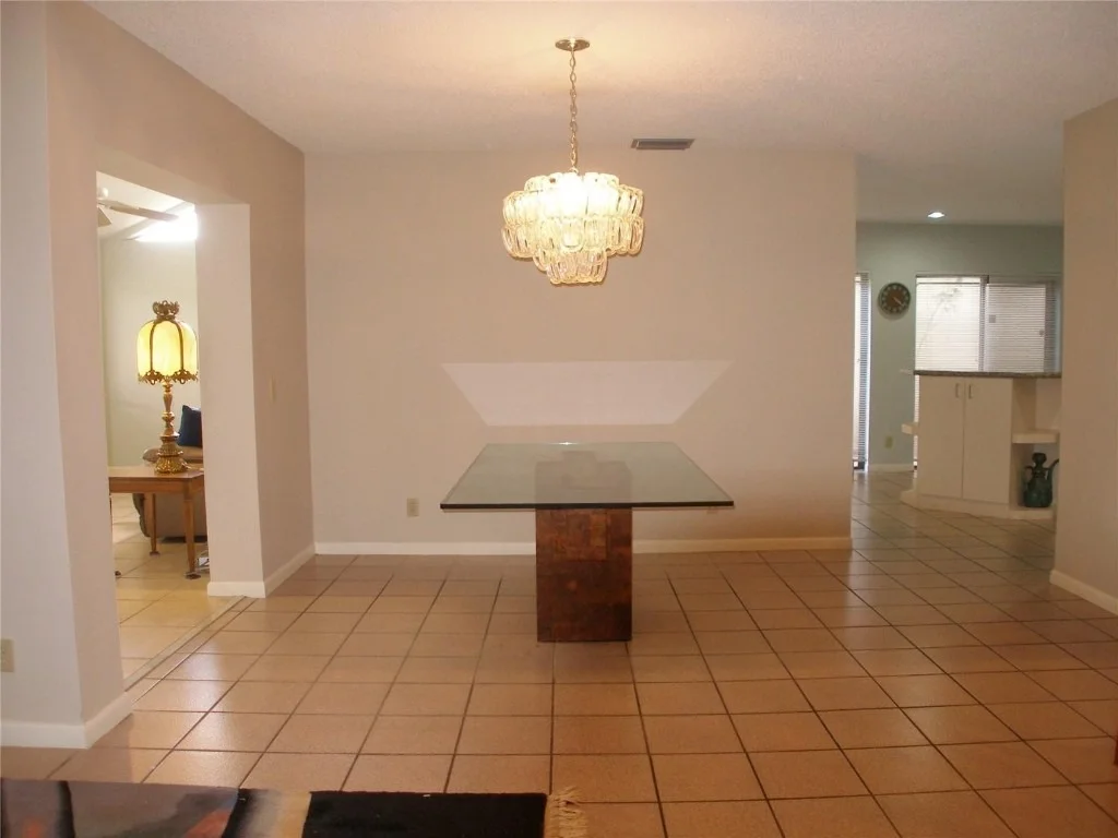 Photo of 2280 Columbia