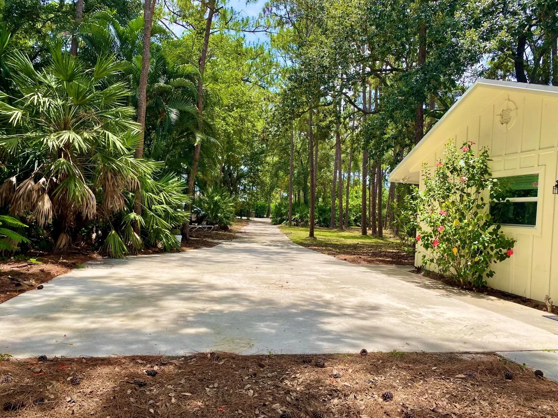 Photo of 16844 127 Drive N