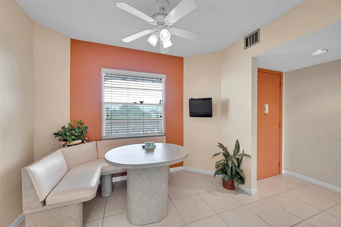 Photo of Unit E4 at 1801 Eleuthera Point