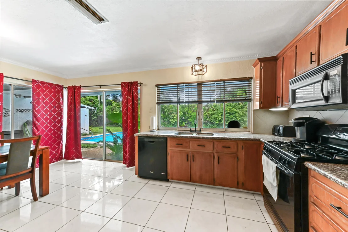 Photo of 6745 Camelia Drive