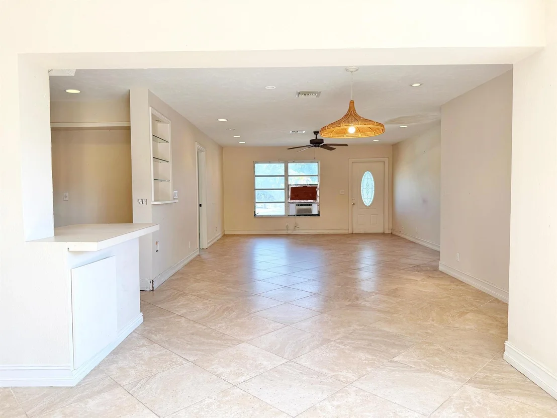 Photo of 3298 Parade Place