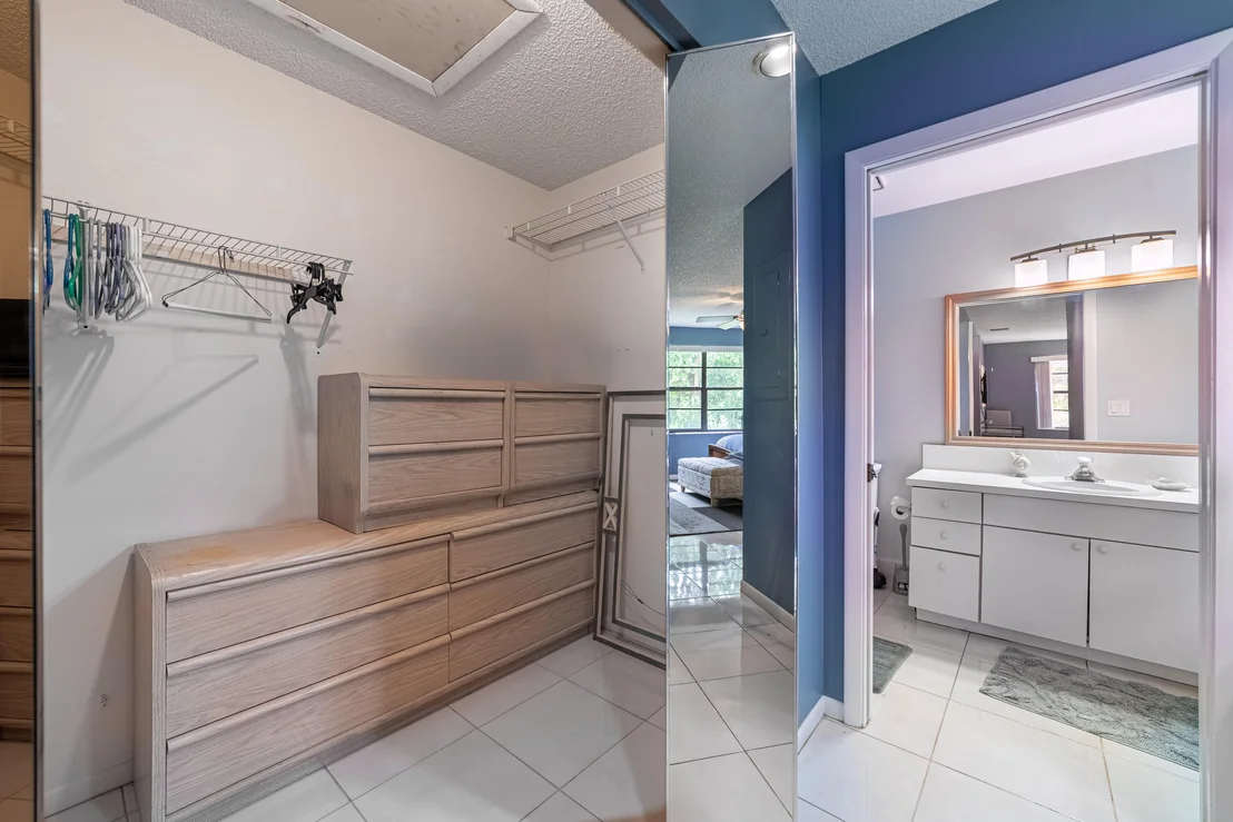 Photo of Unit B at 14200 Nesting Way