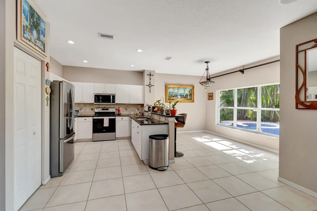 Photo of 6788 Hendry Drive