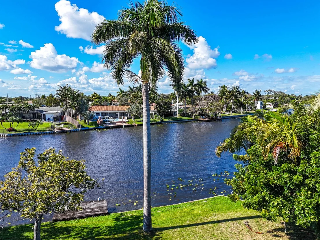 Photo of 7945 Pine Tree Lane
