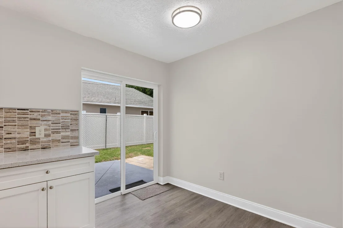 Photo of 5781 SE Pine Drive