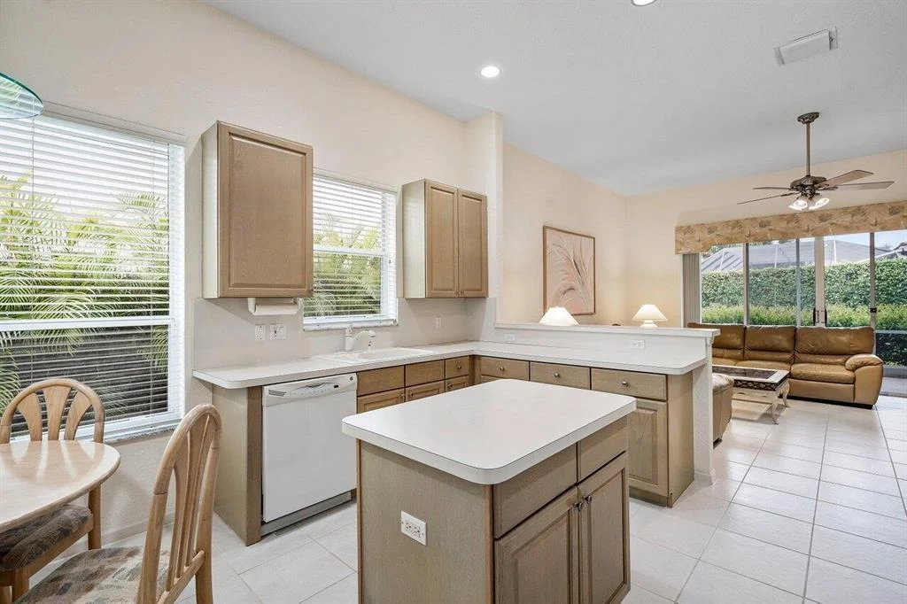 Photo of 12824 Hyland Circle