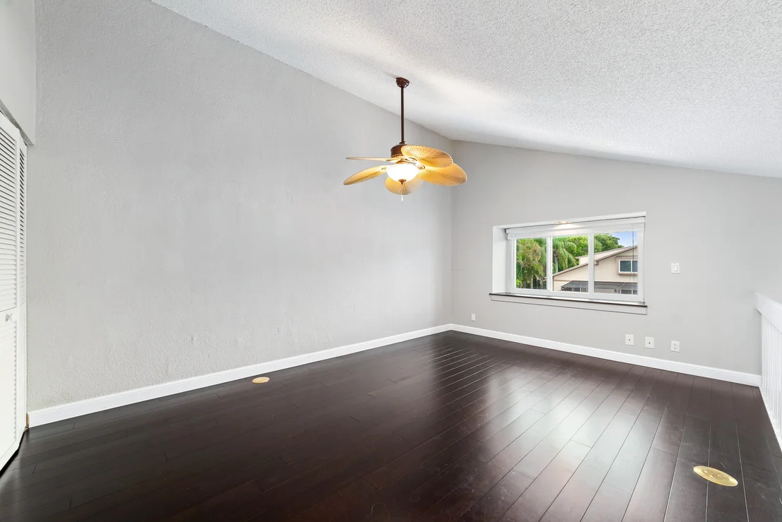 Photo of 333 Maplecrest Circle