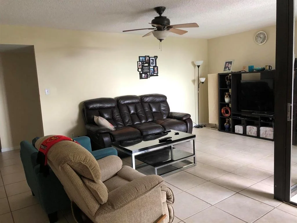 Photo of Unit F504 at 950 Lavers Circle
