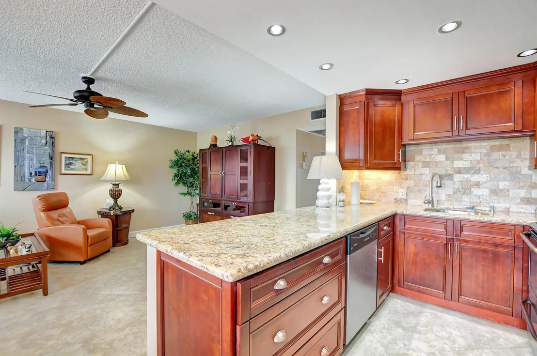 Photo of 3003 Ashby C