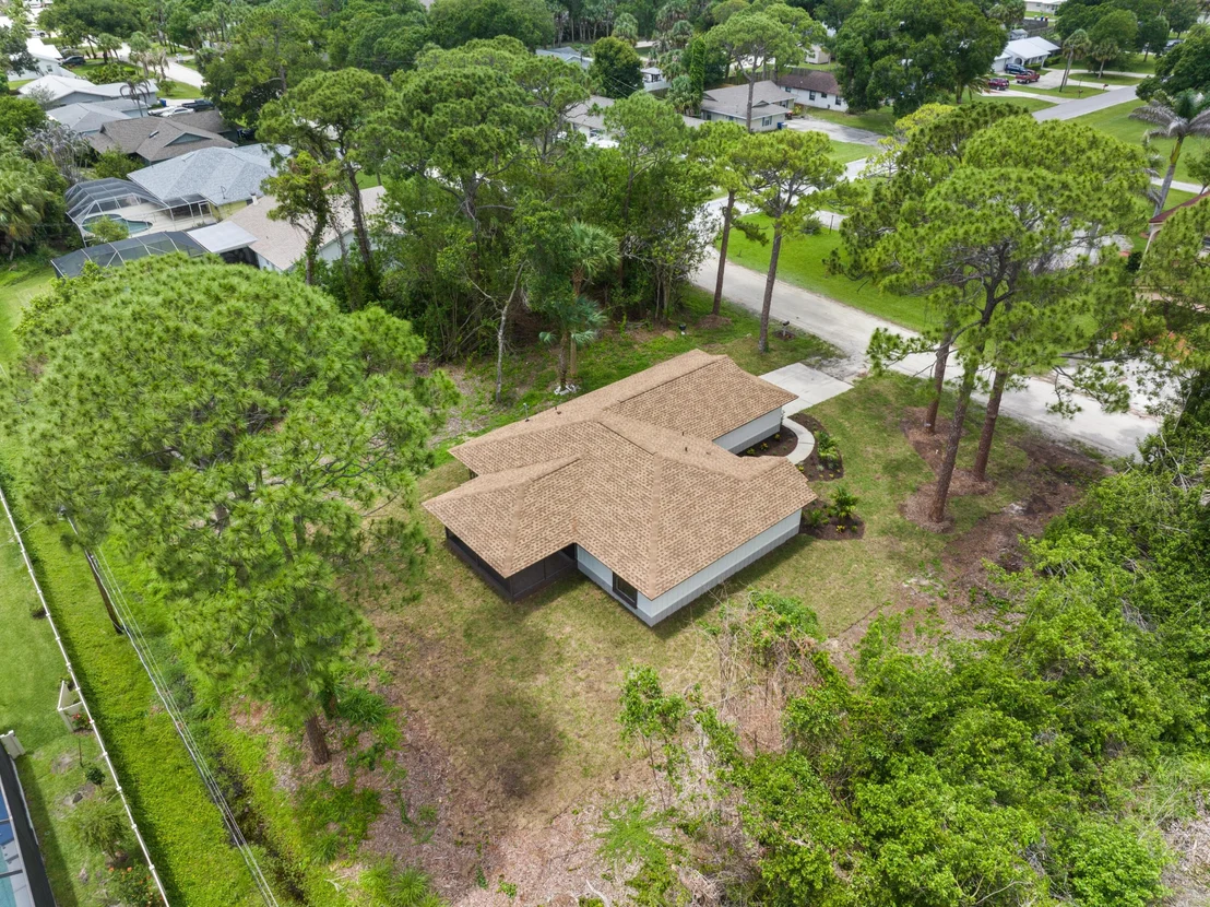 Photo of 186 24th Avenue