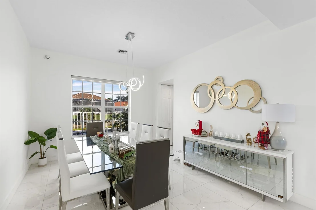 Photo of 22141 Braddock Place