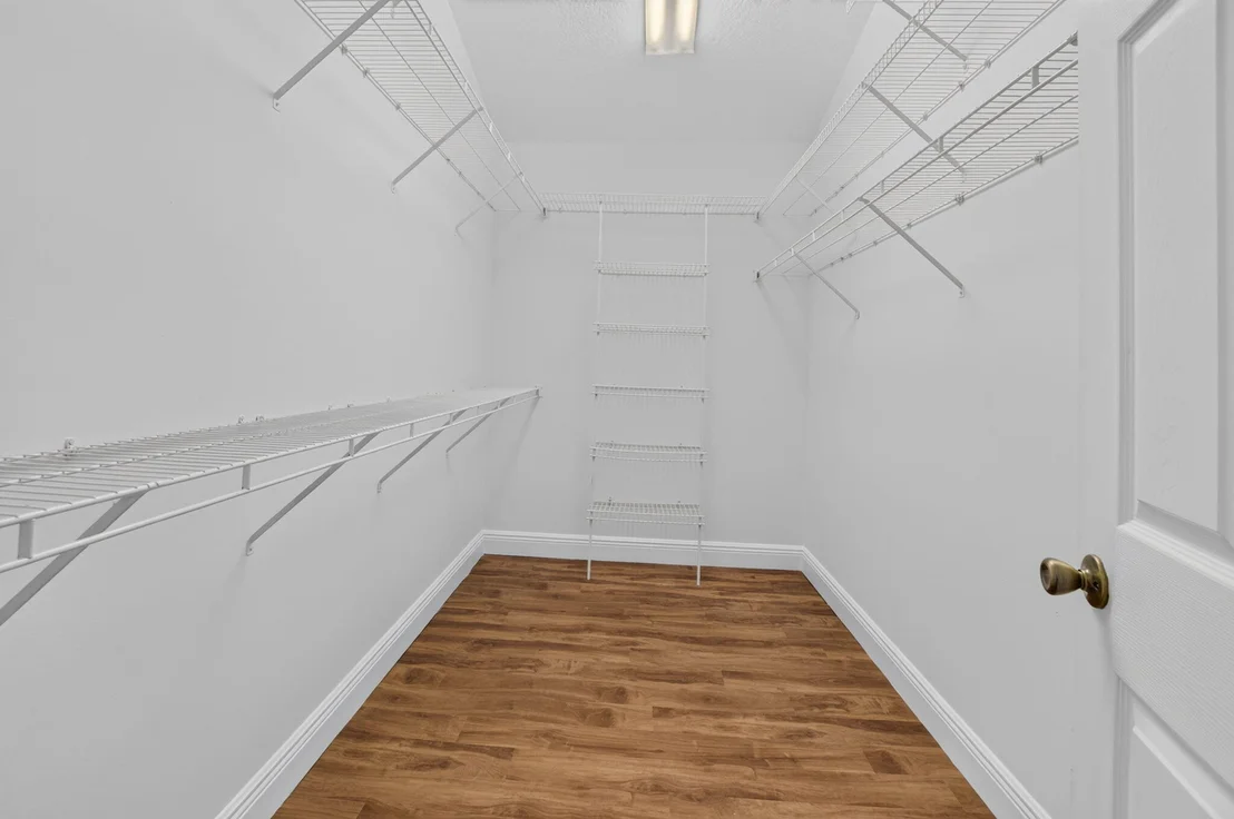 Photo of 7434 FALLS Road W