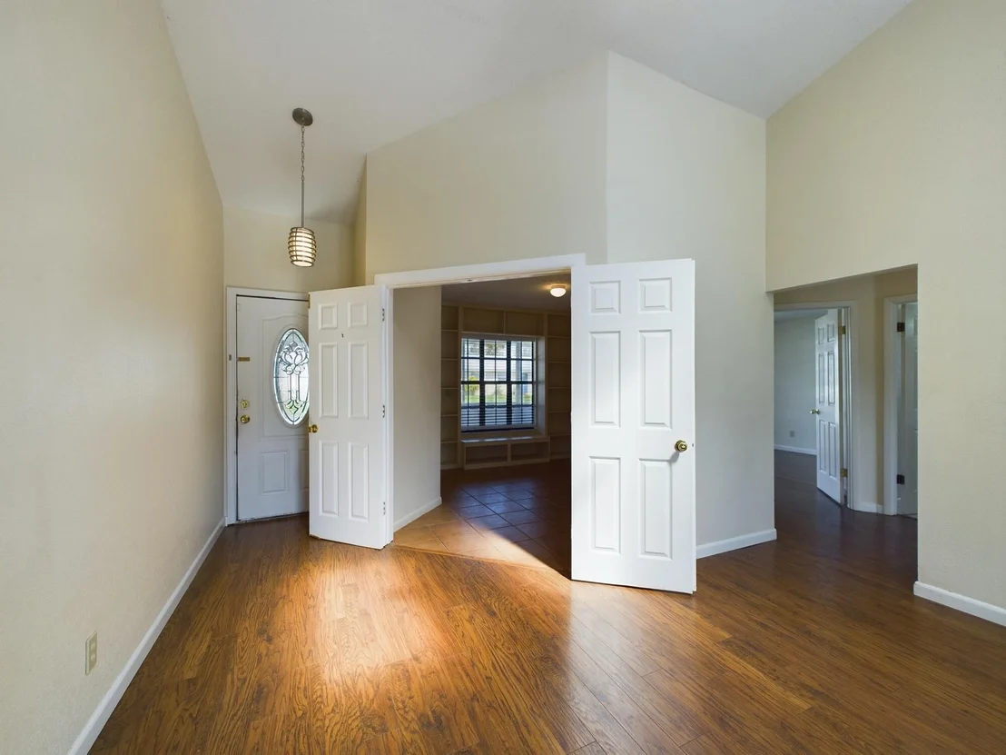 Photo of 4948 SE 44th Street