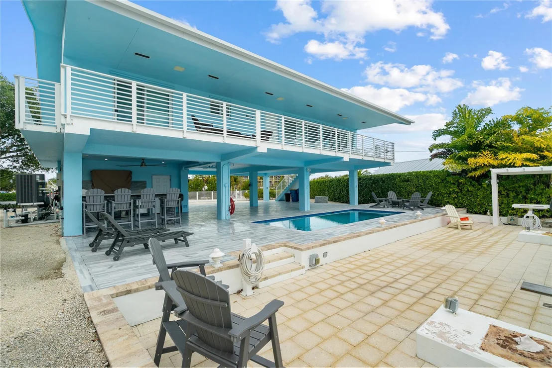 Photo of 102 Harbor Drive