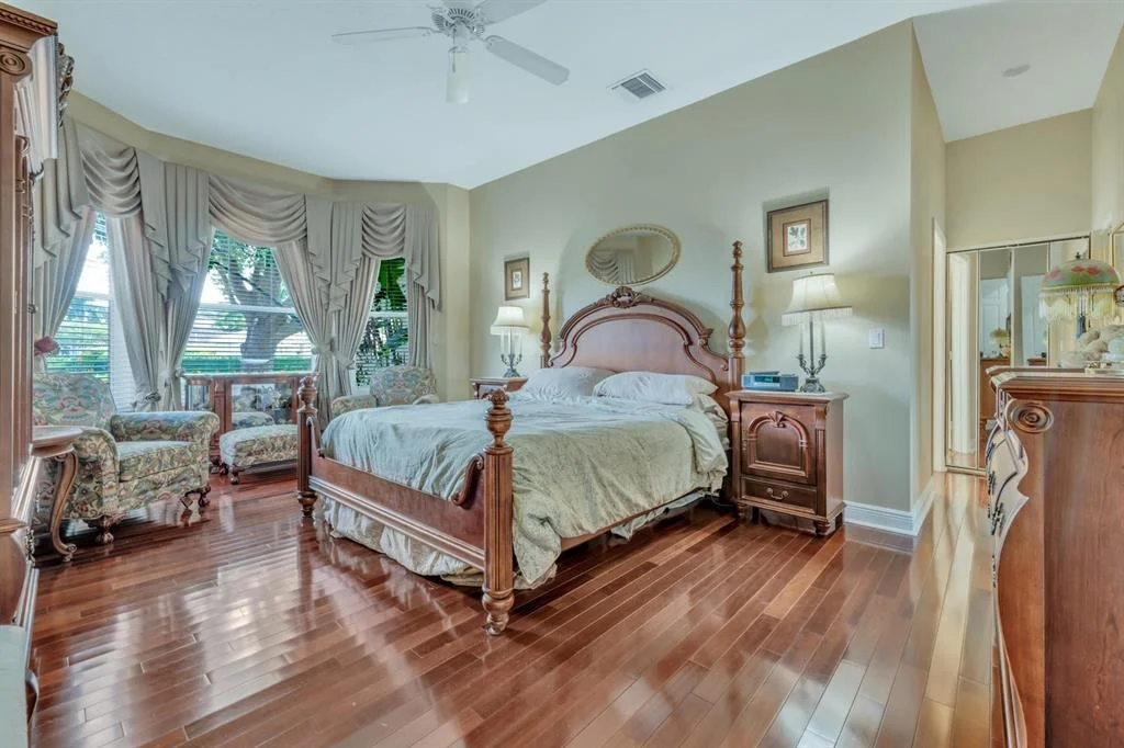 Photo of 247 Spoonbill Lane S