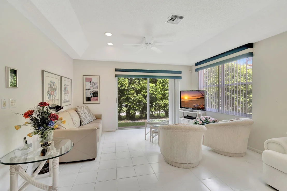 Photo of Unit D at 9928 Seacrest Circle