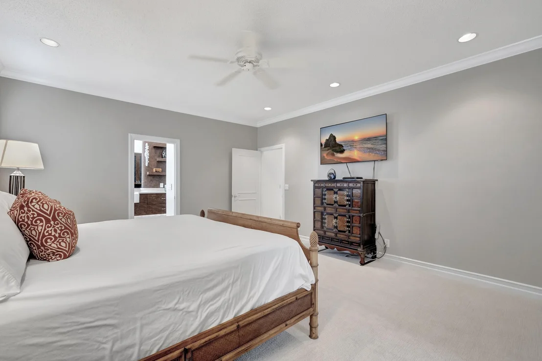 Photo of 10134 Canoe Brook Circle