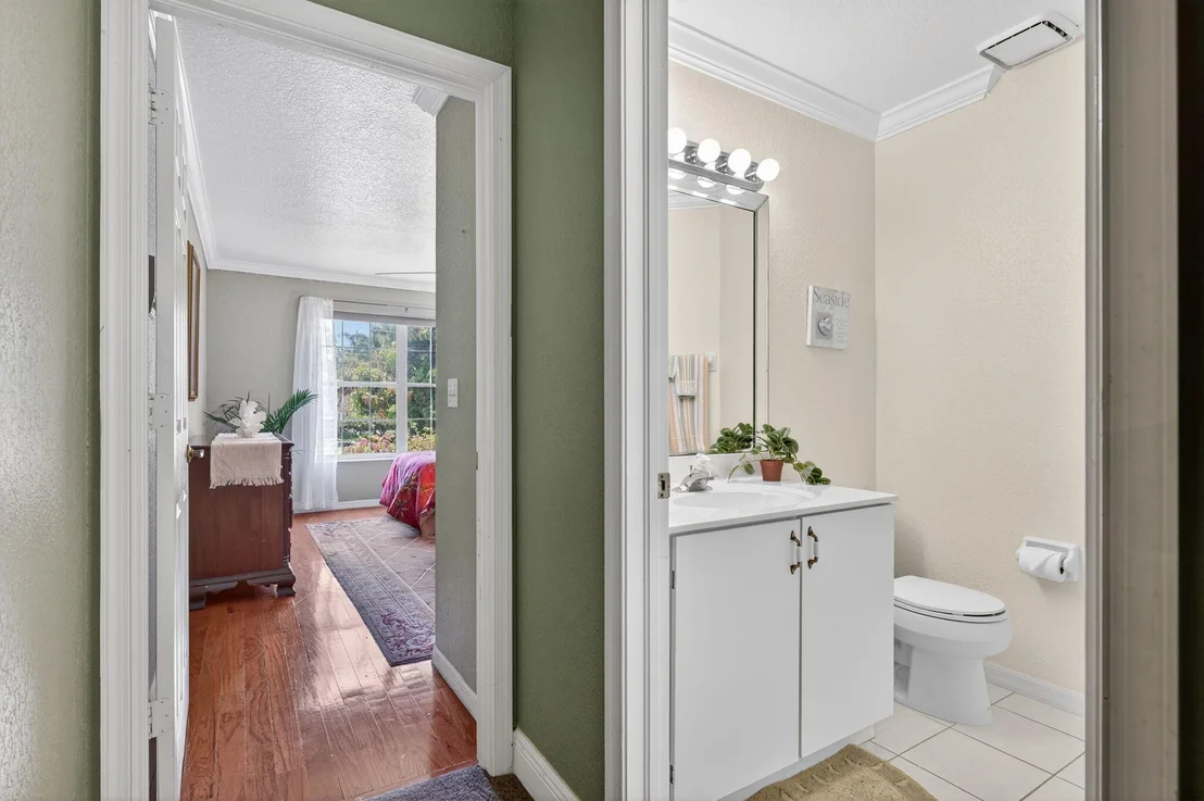 Photo of 5565 American Circle
