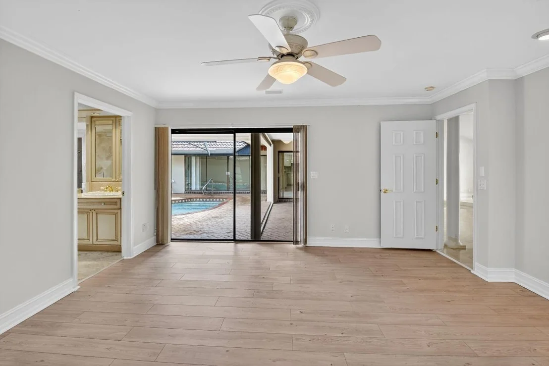 Photo of 5884 Pinebrook Drive