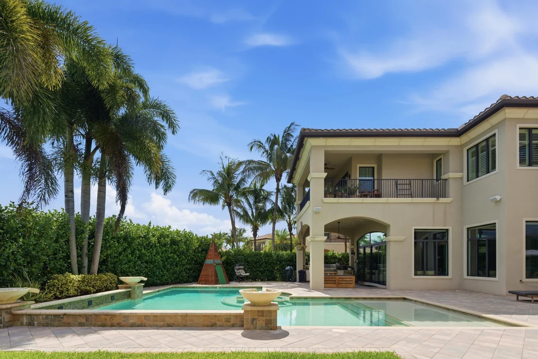 Photo of 16907 Crown Bridge Drive