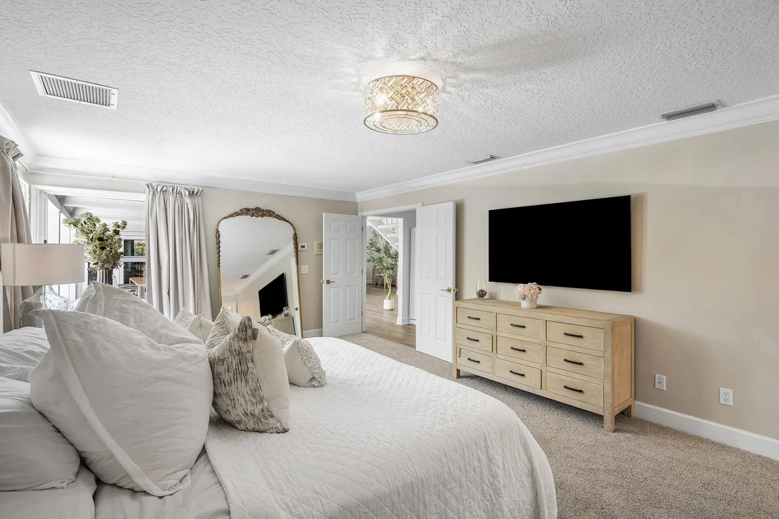 Photo of 139 Rotunda Drive