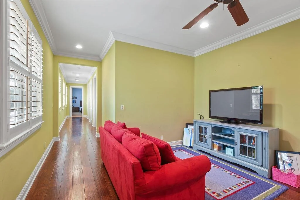 Photo of 3338 Greenway Drive