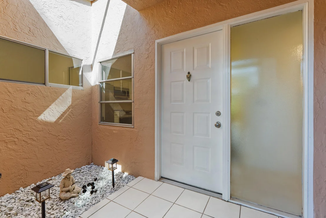 Photo of 8273 Springtree Road