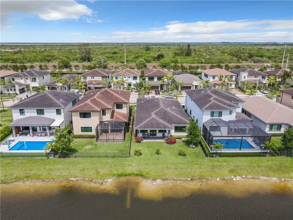Photo of 10500 Waves Way